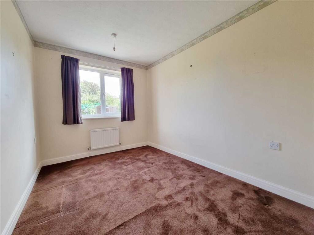 Bedroom 2: