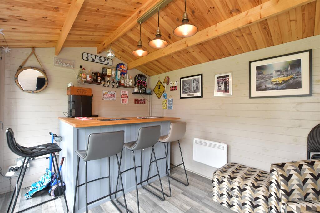 Workshop/Outbuildings