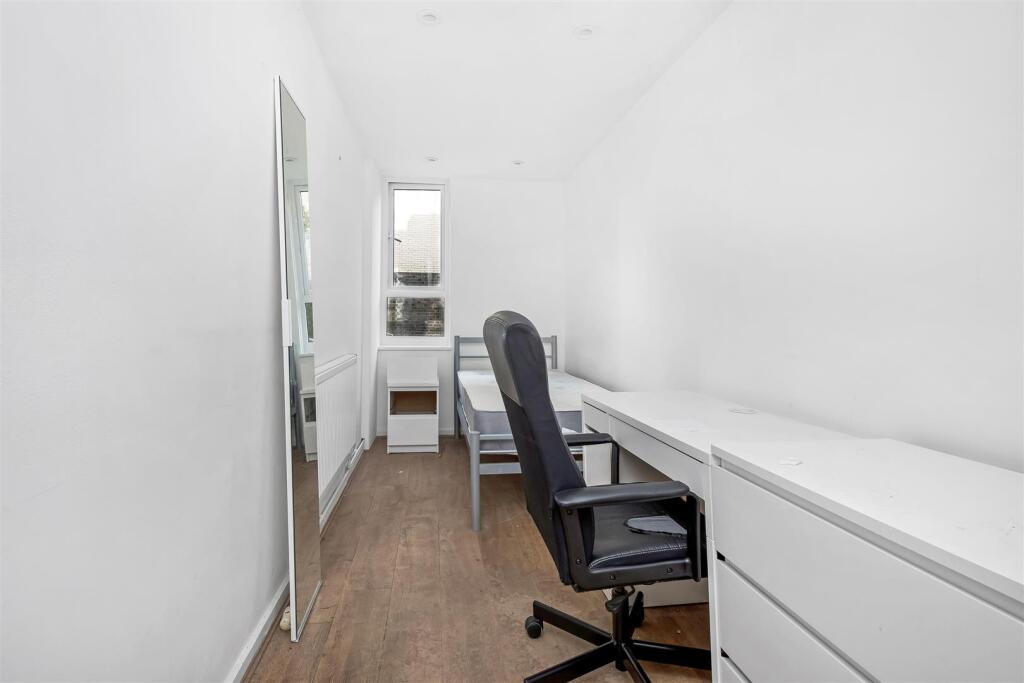 09.09.2021_6-Thornton-House-Townsend-Street-SE17-1