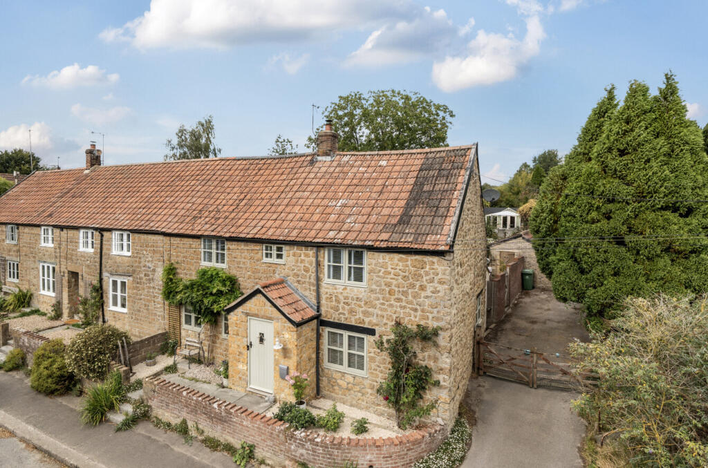 1344818-1-68adbab...