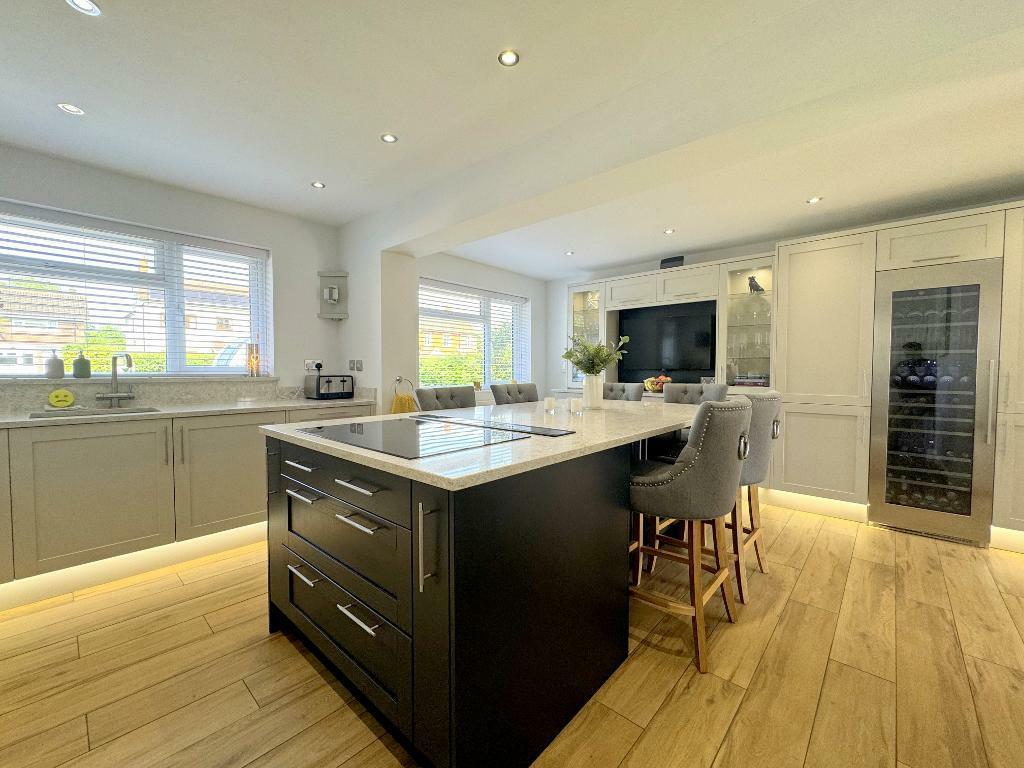 Kitchen / breakfast room