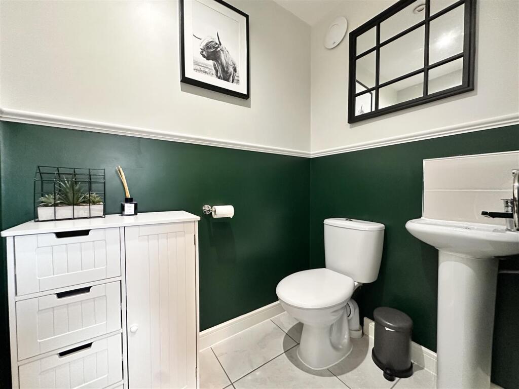 Ground Floor W.C 231