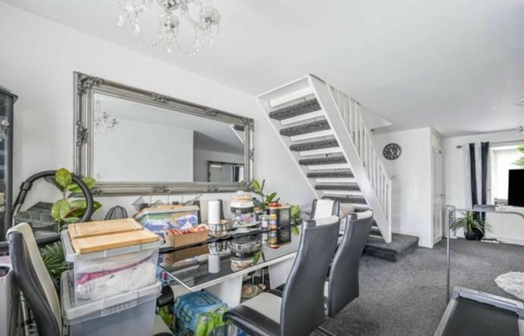 IMG-20241209-WA00...