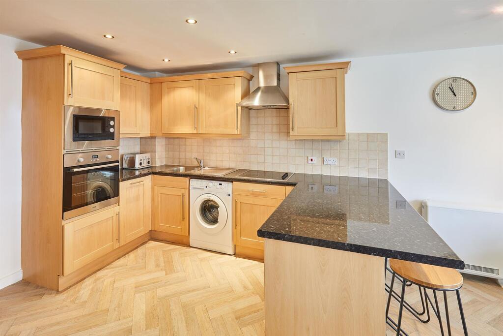 Copy of stay-north-yorkshire-royal-sands-6-scarbro