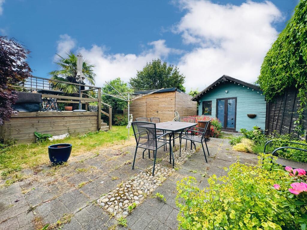 44750325-5D44-4D24-9A7E-A641CC245432