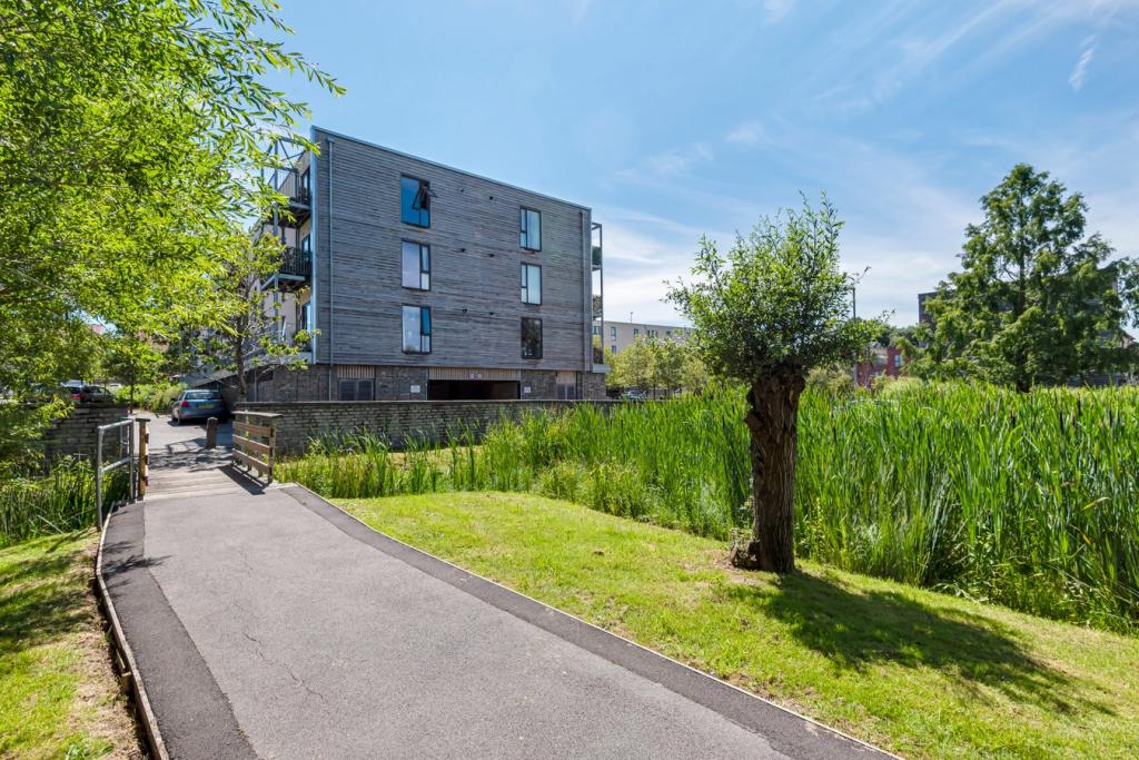 Communal Green