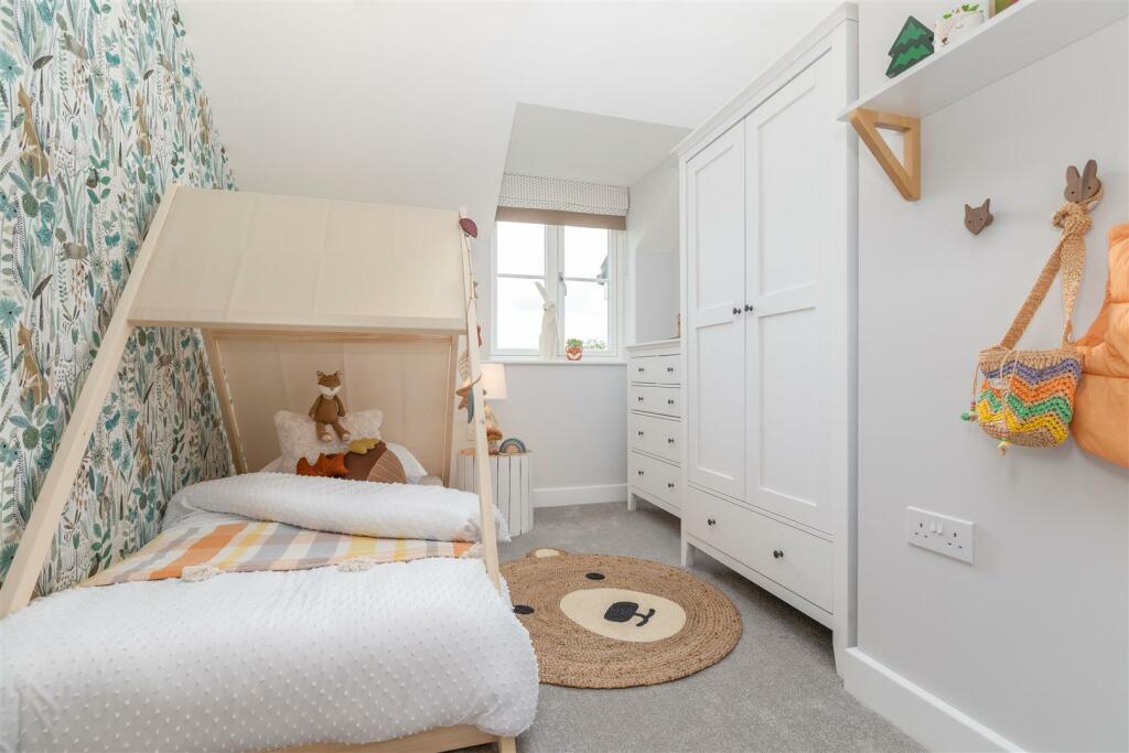 Bedroom 5