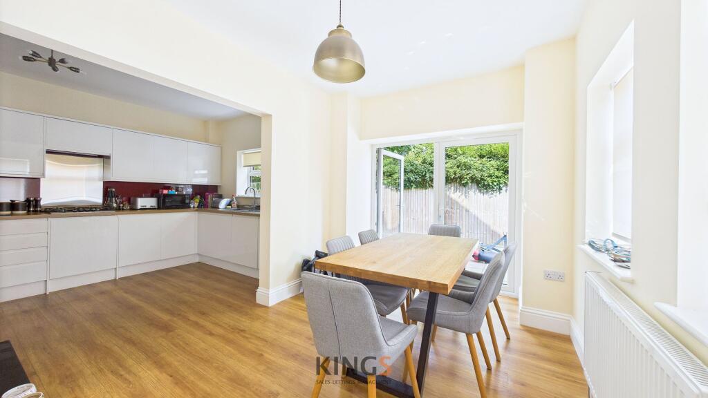 Kitchen/Dining Room