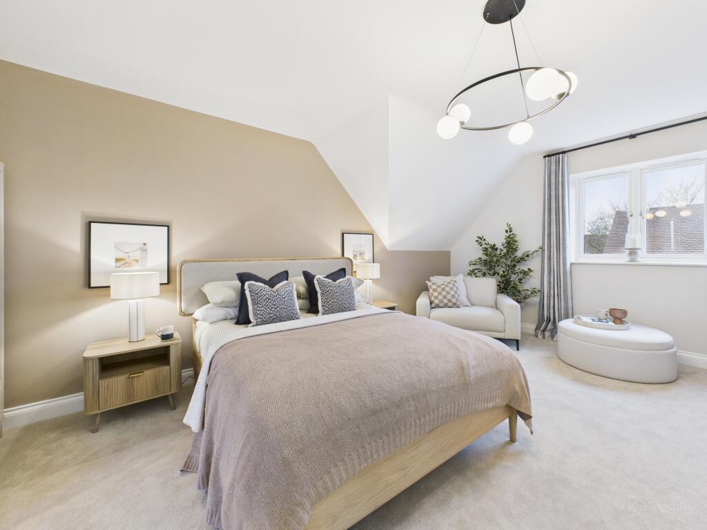 CAM02119G0-PR0505-STILL001