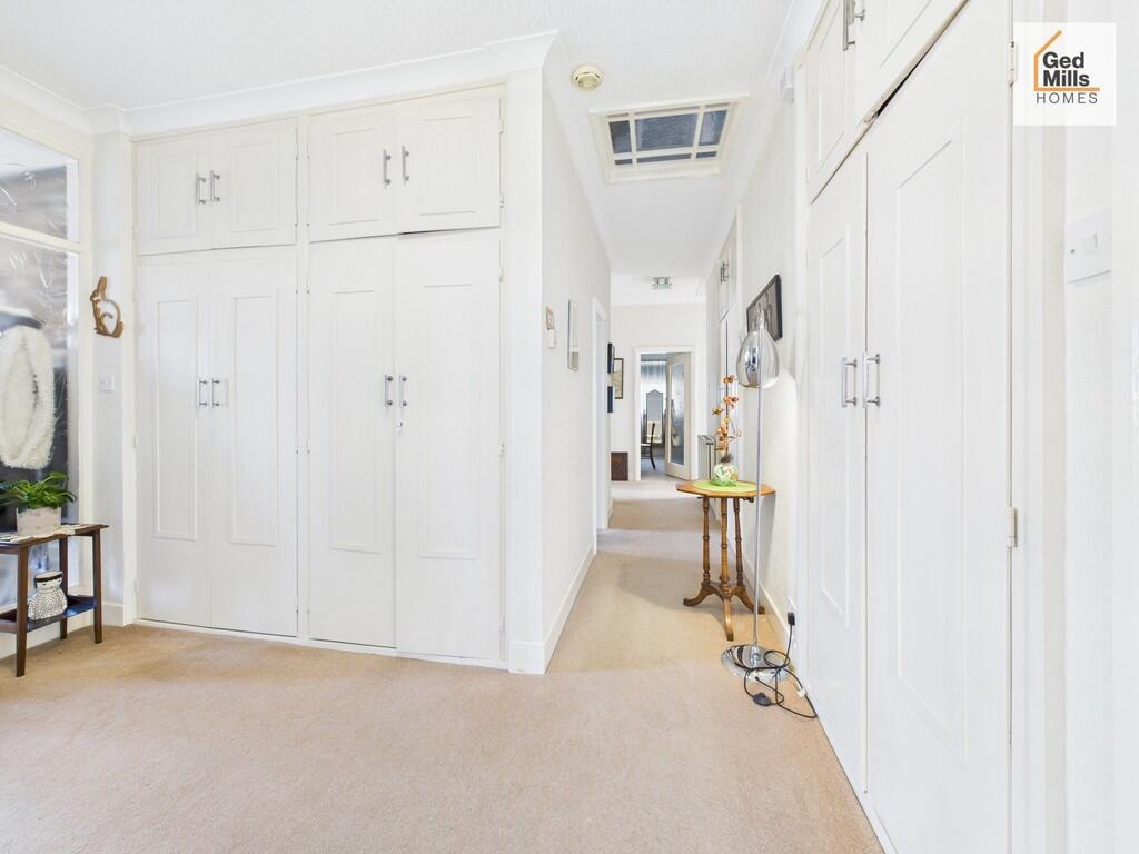 CAM04261G0-PR0034...