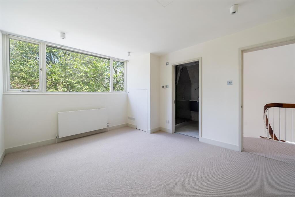 27 Elsworthy Road NW3 3BT-No Watermark-18.jpg