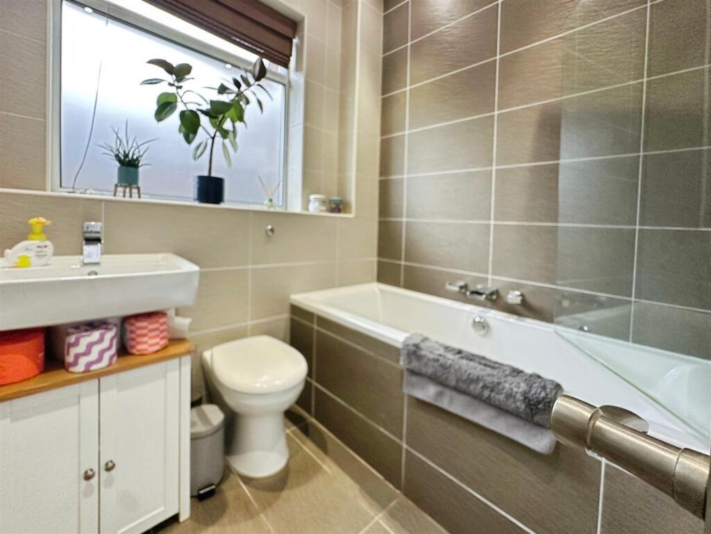 5808c56f--47BF-B549-908BDC084548-58724-0000145DA58