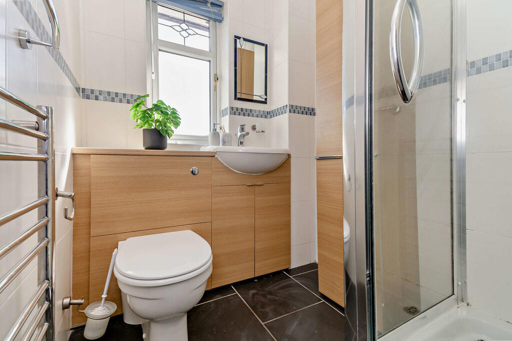 8662890-interior0...