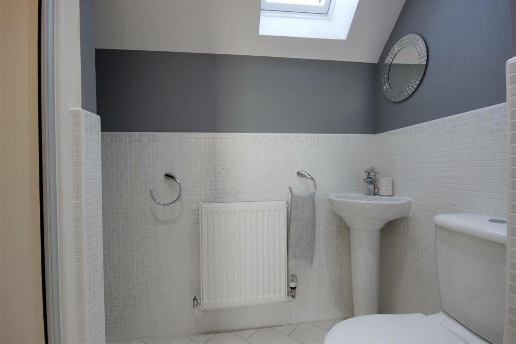 ENSUITE SHOWER ROOM