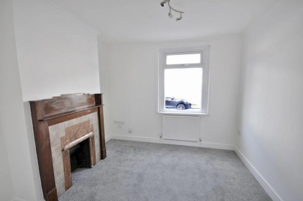 6283_SWI210507_L_IMG_05_0000