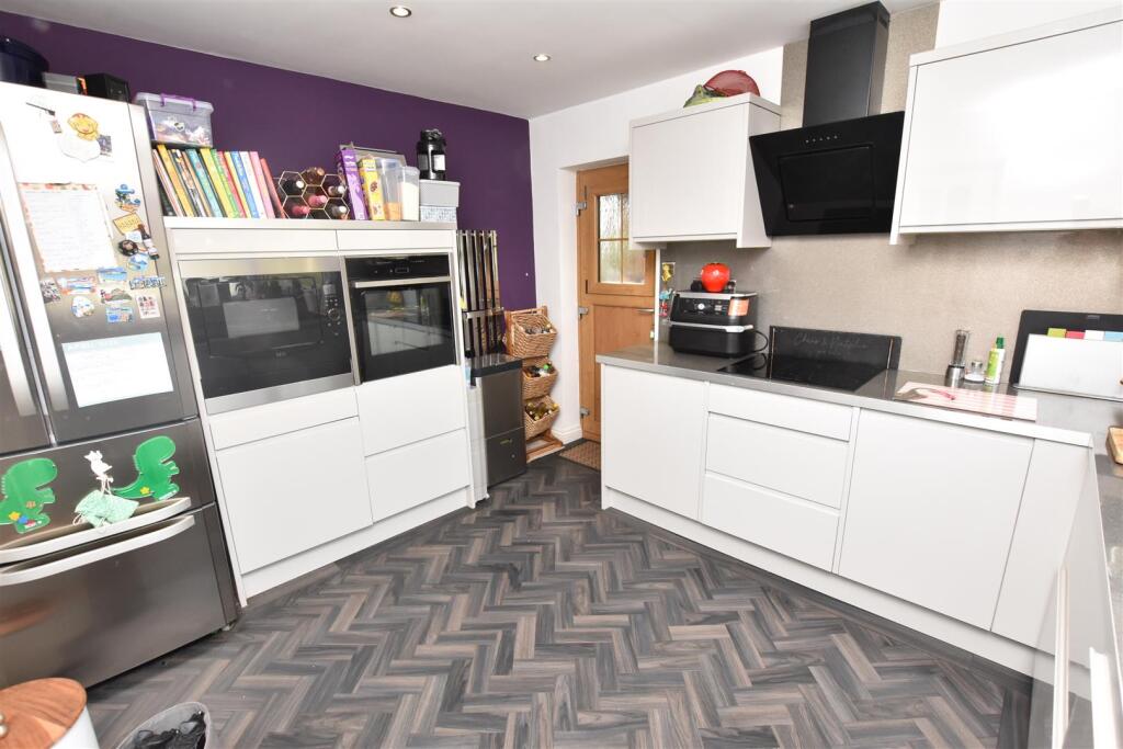 DSC_0270 - Copy (3).JPG