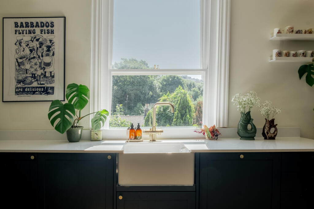 CROFT-ELPHINSTONE-HASTINGS-INTERIOR-HR-27