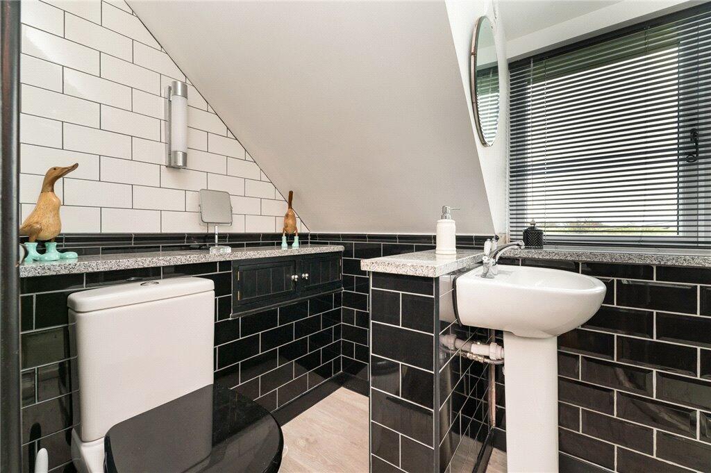 Master En-Suite