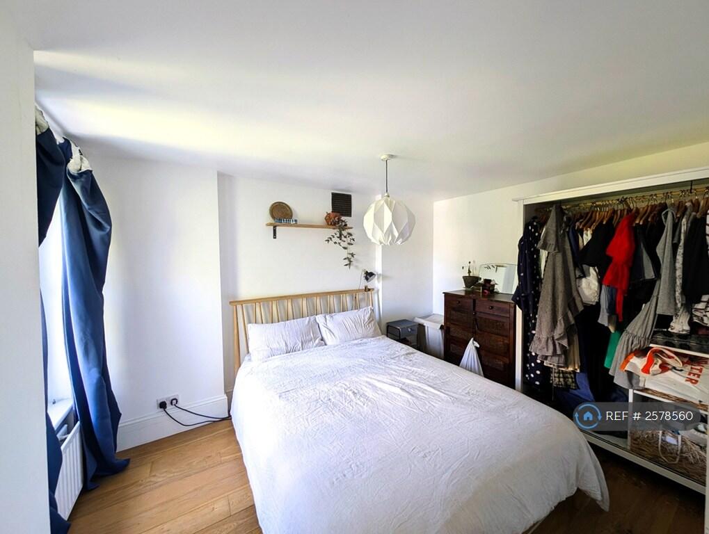 Bedroom 1 (Second Floor)