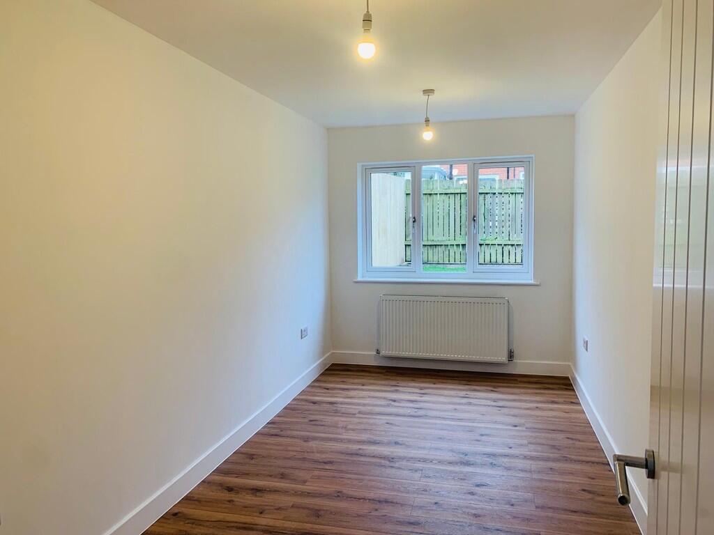 Office/Bedroom 4