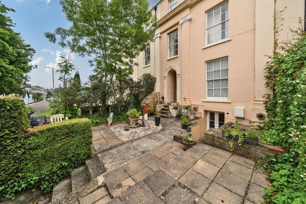 1312449-1-684c5feced284-ARW