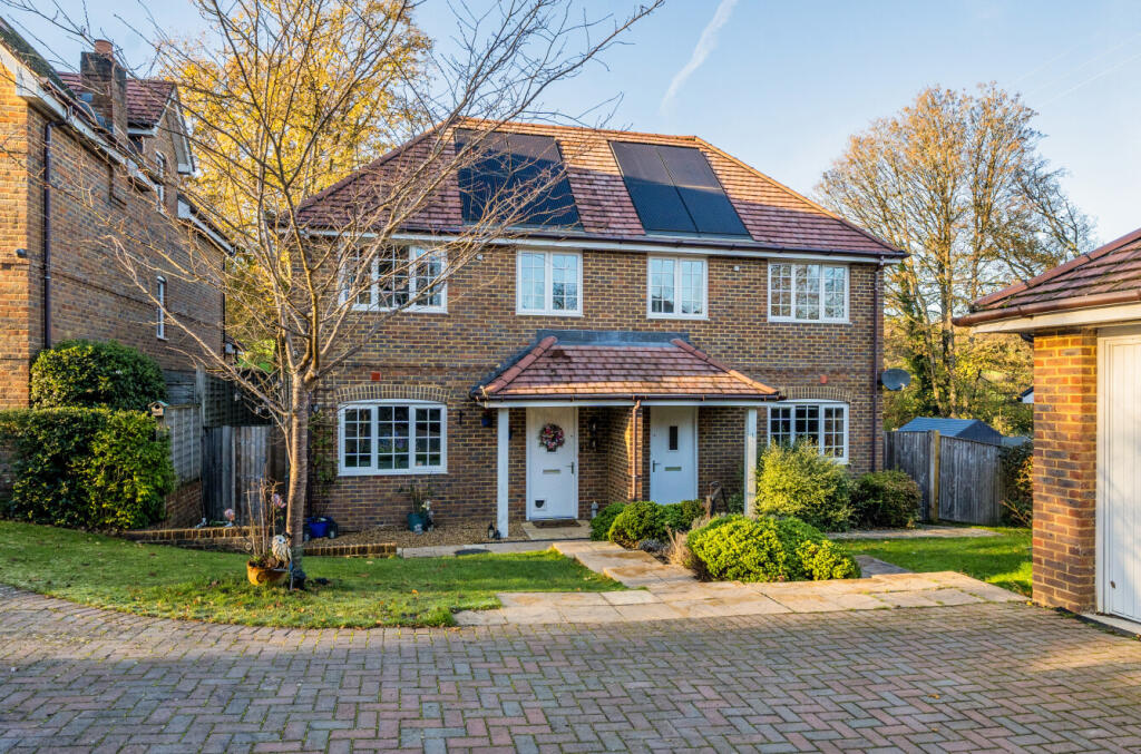 1382261-25-692082...