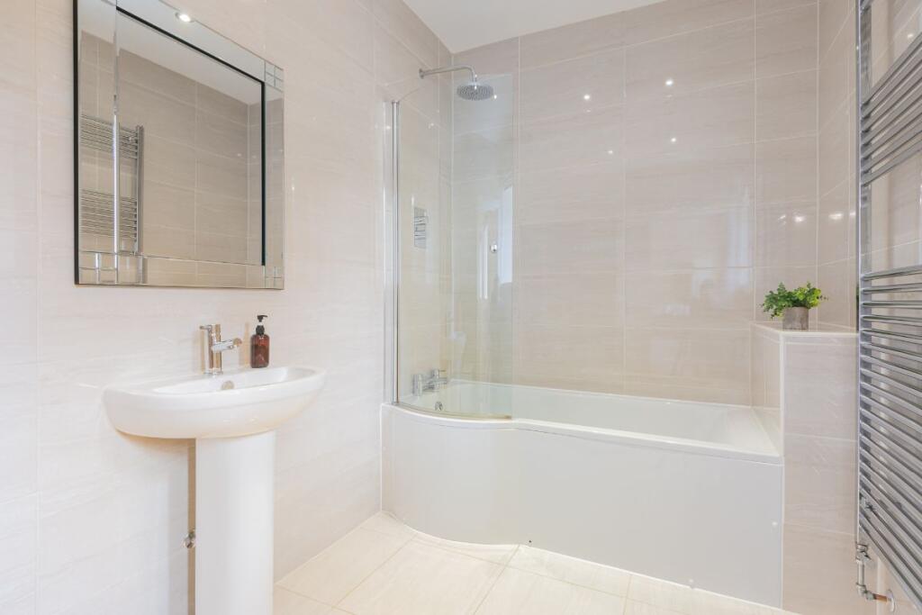 Bedroom Three En-Suite