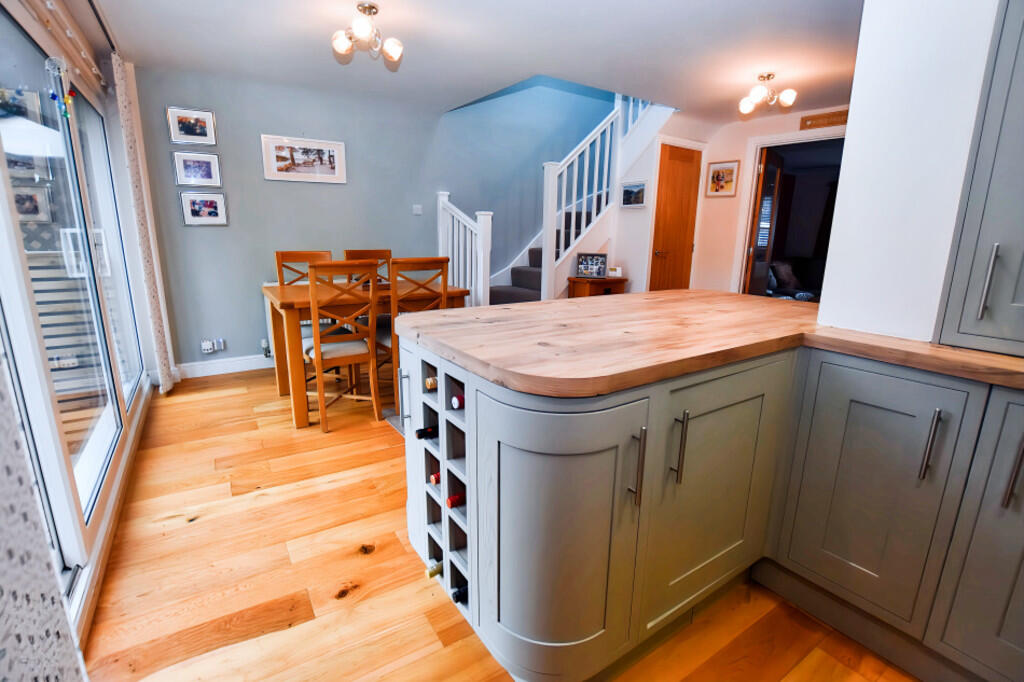 Dining Kitchen 4