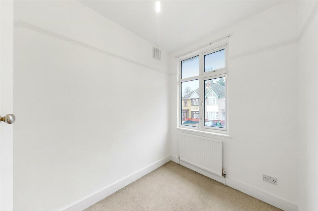 Bedroom 3.jpg