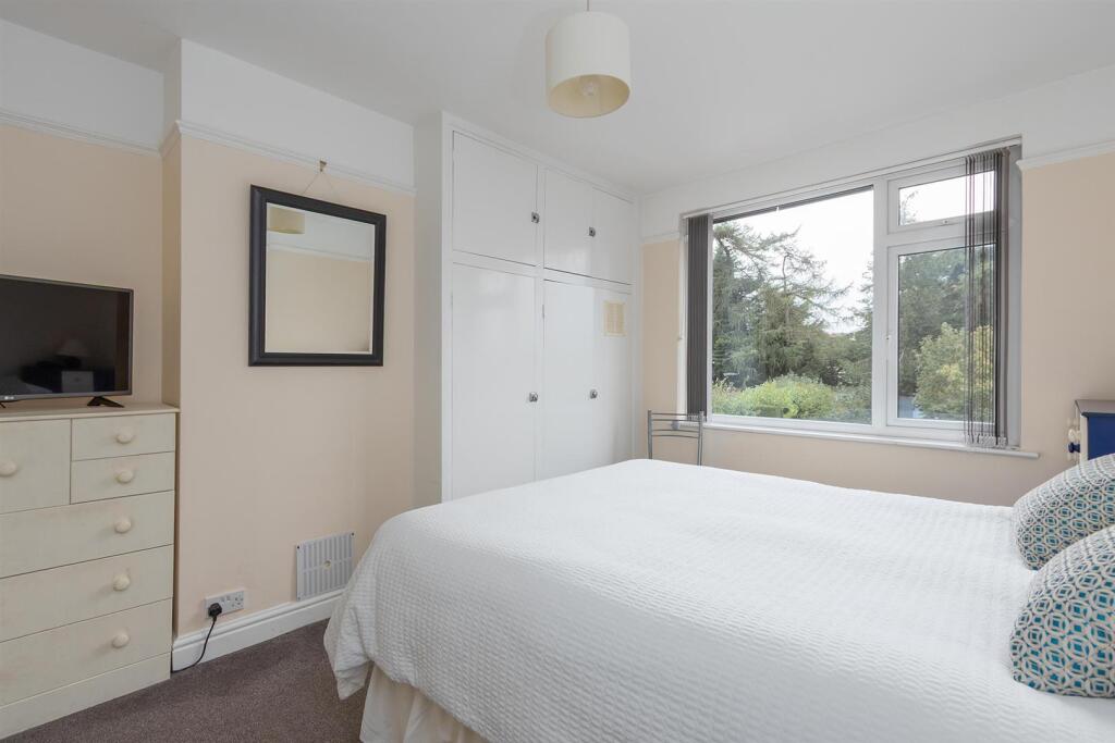 7 Shenstone Avenue, Rugby (31).jpg