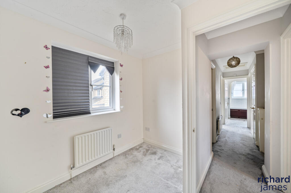 8e89e19023854d6daa177489a21e3939