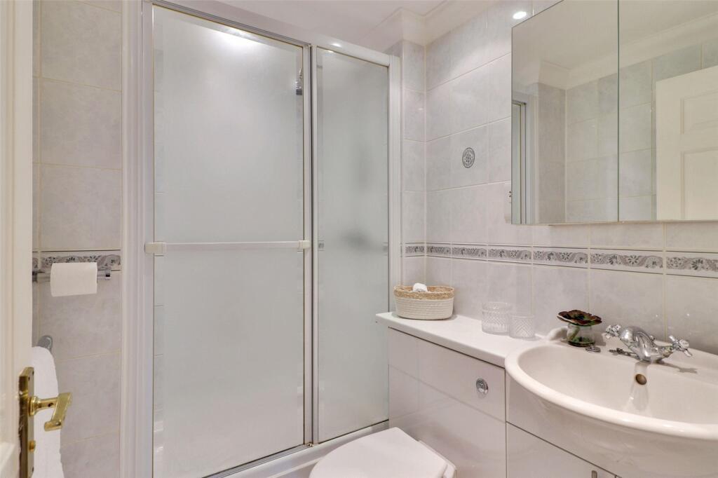 En Suite Shower