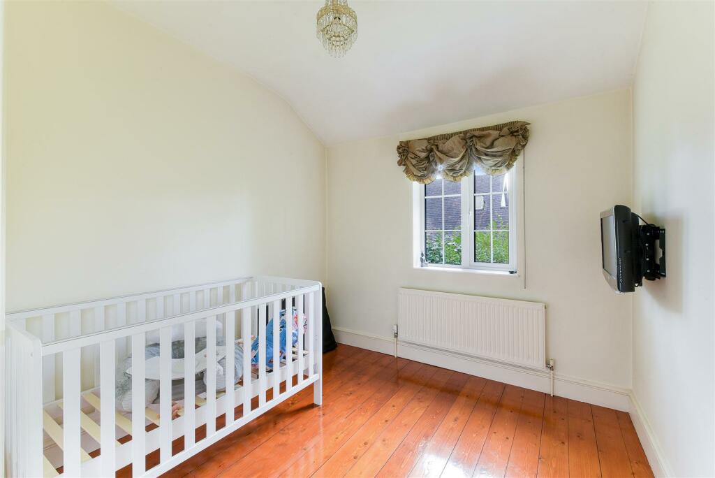 SUTTON LANE,46- (9).jpg