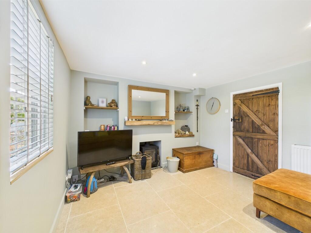 CAM04764G0-PR0069...