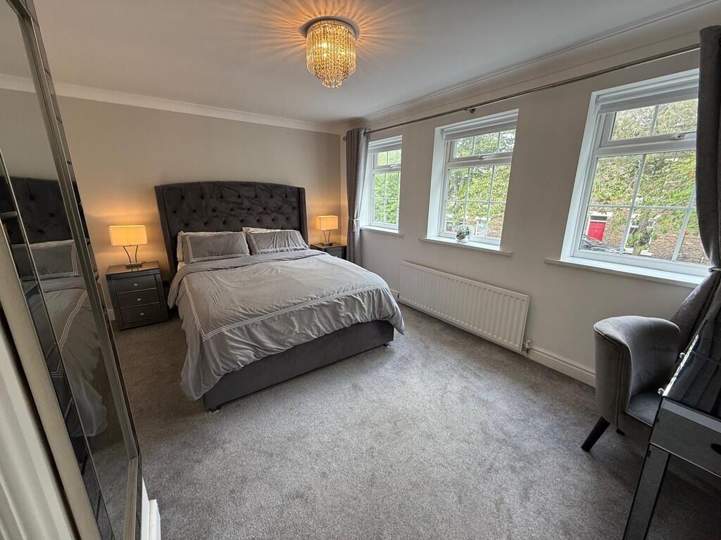 Additional Bedroo...