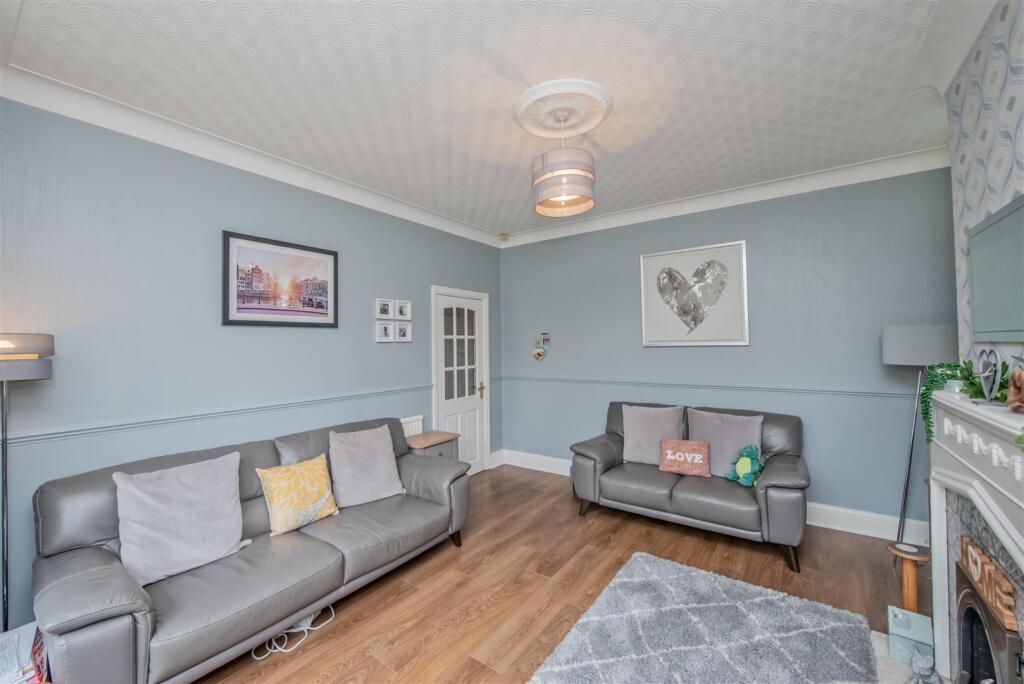Living Room: