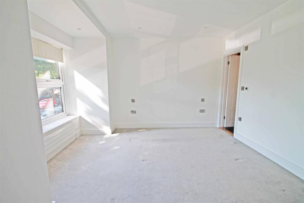 Principle Bedroom(2)