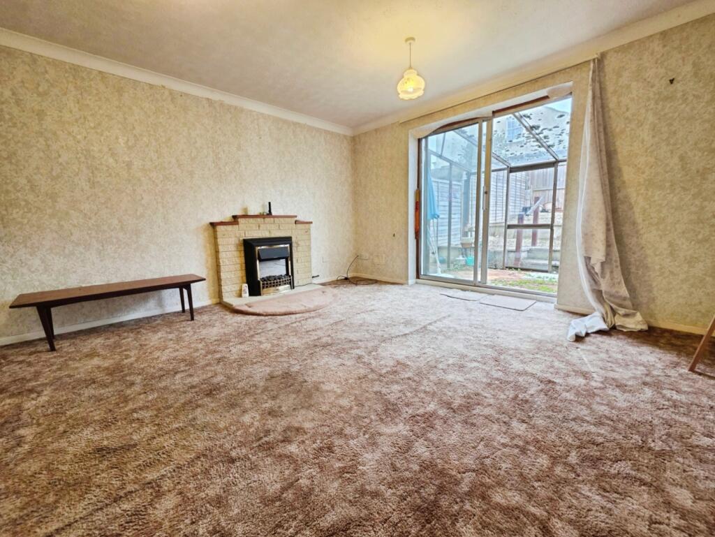 pbox-living_room-343650.jpg