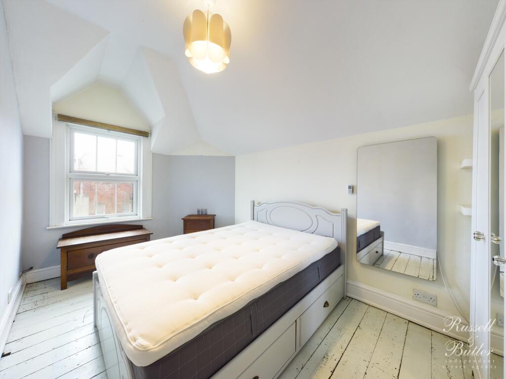 CAM00829P1-PR0334-STILL07