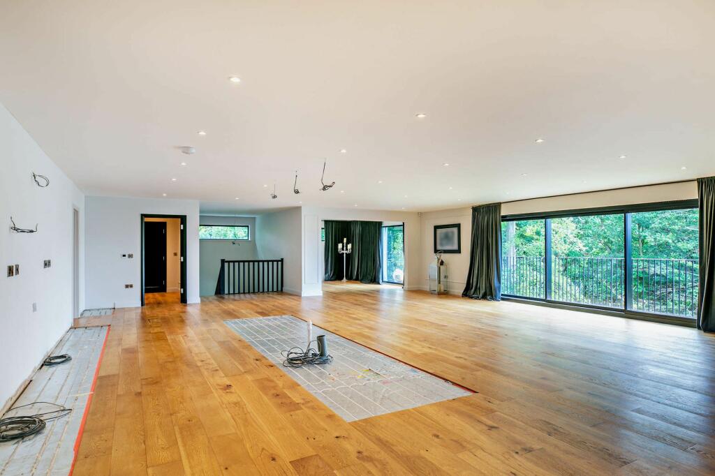 LIVING DINING KITCHEN