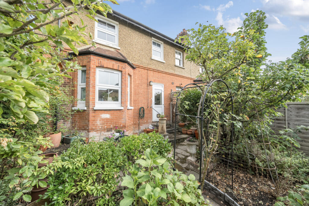 1346412-1-68b1c38...