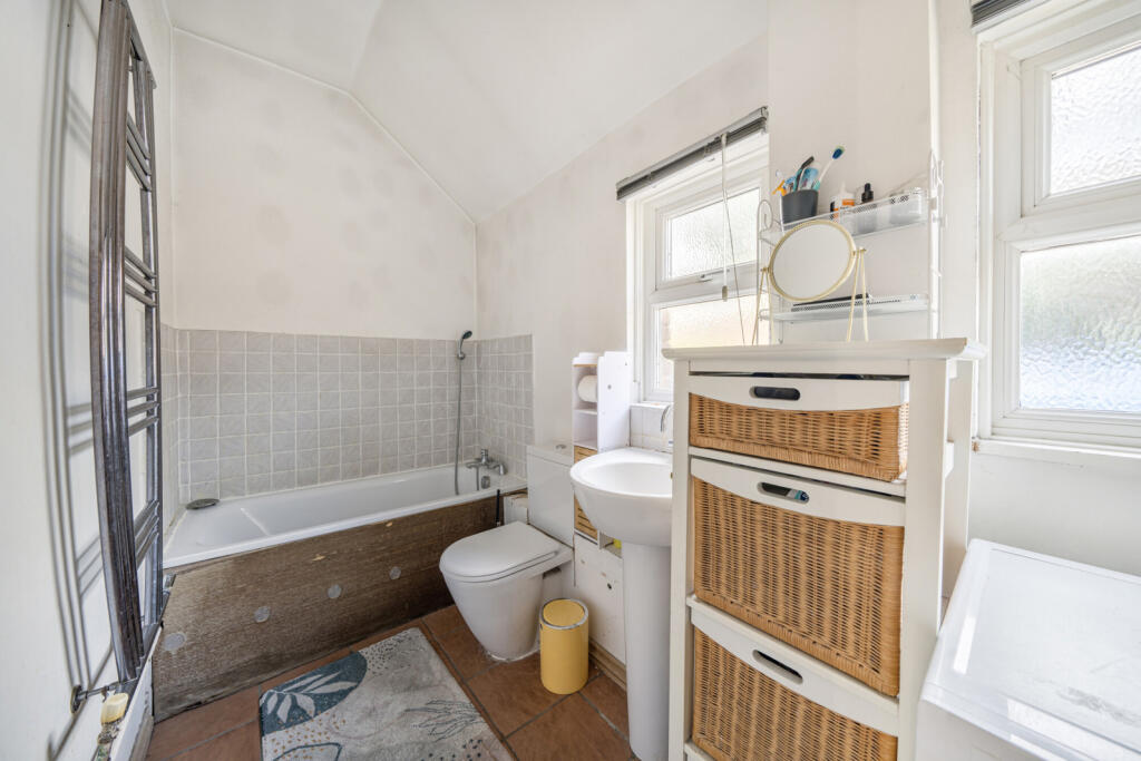 1327809-15-687a25...