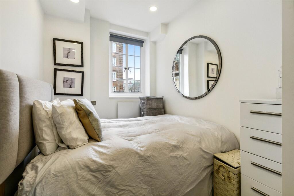 2nd Bedroom