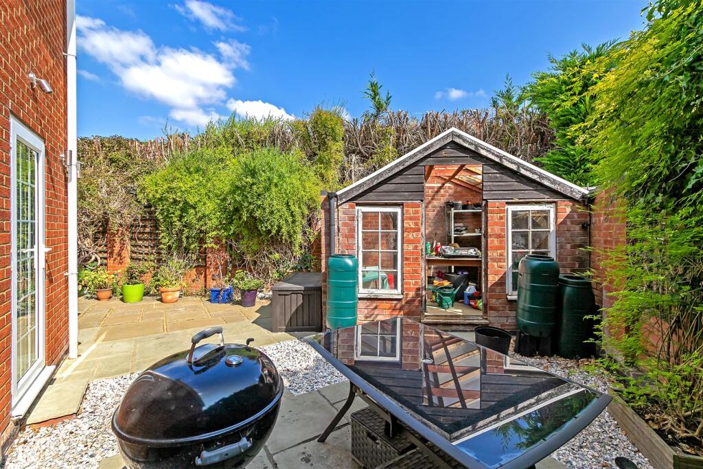 18BurghleyClose-94.jpg