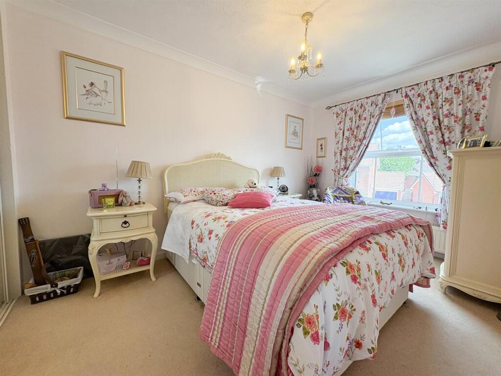 Bedroom1.jpg