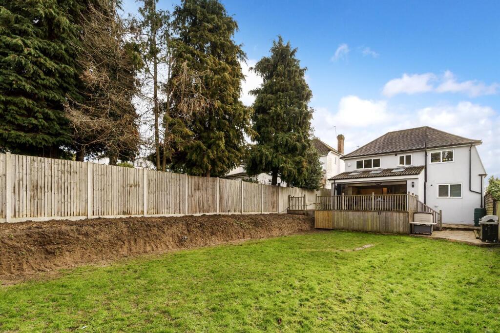 CASTLE AVENUE (5).jpg