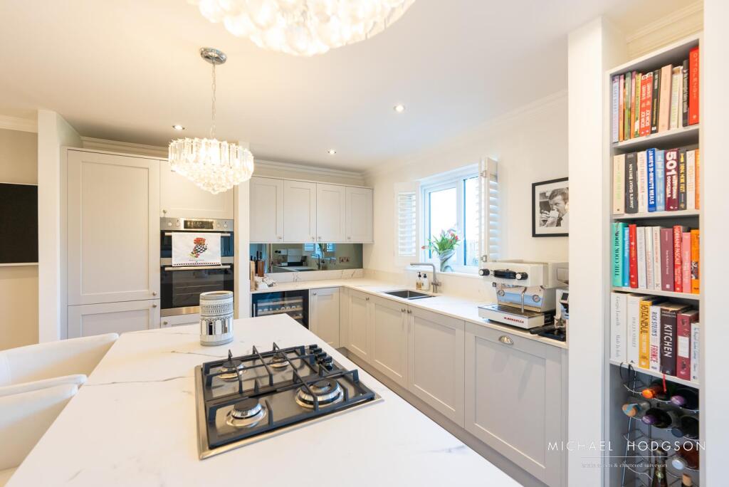 60 Leighfield-22.jpg