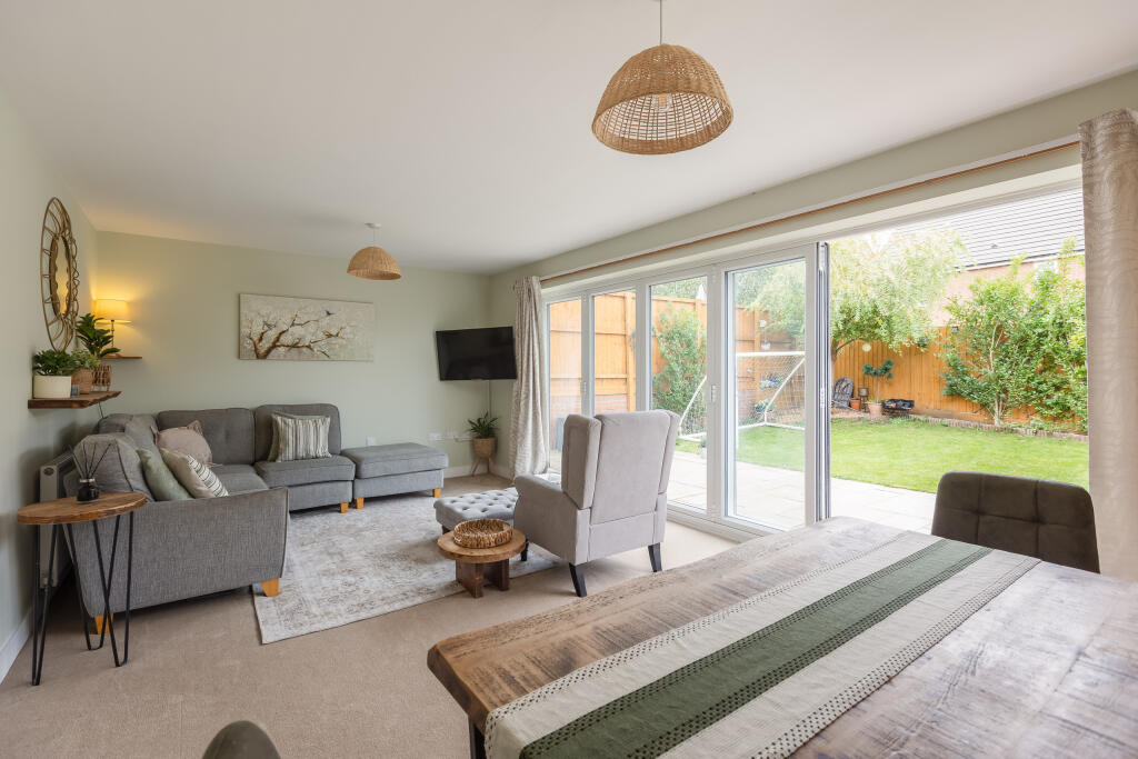 Clover Avenue 30 Lounge Dining Room-3