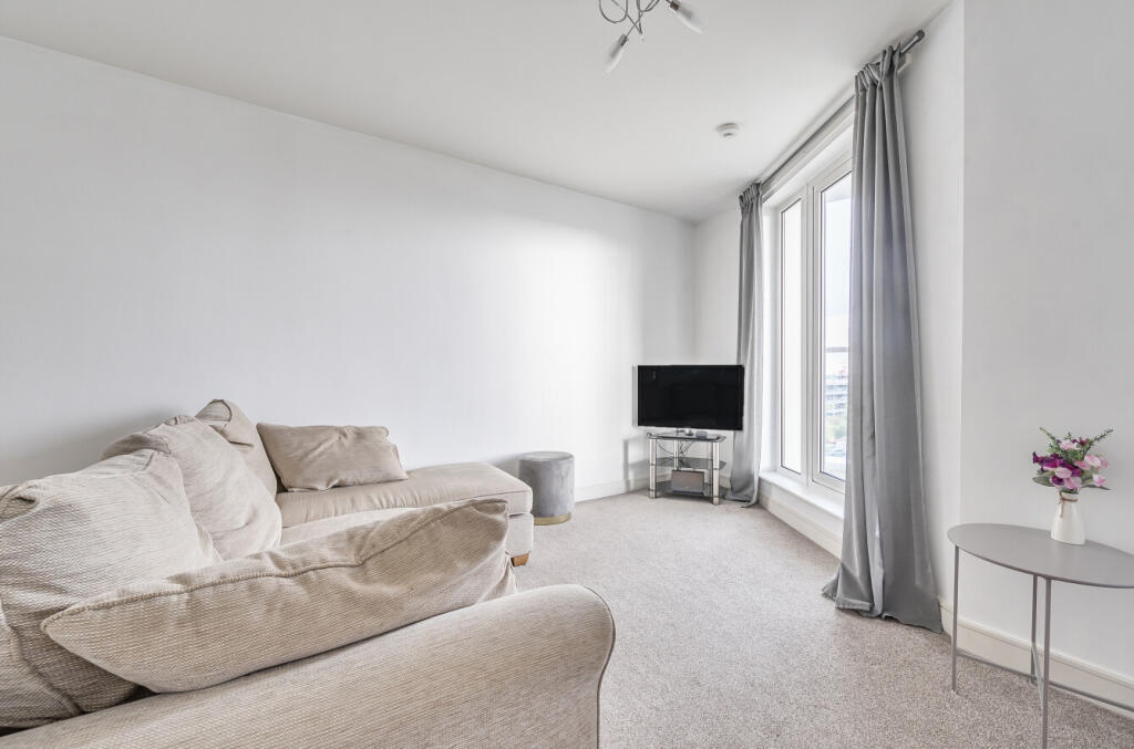 1347733-4-68b9b42...