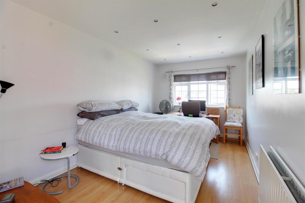 IMG_9470-IMG_9472 copy.jpg